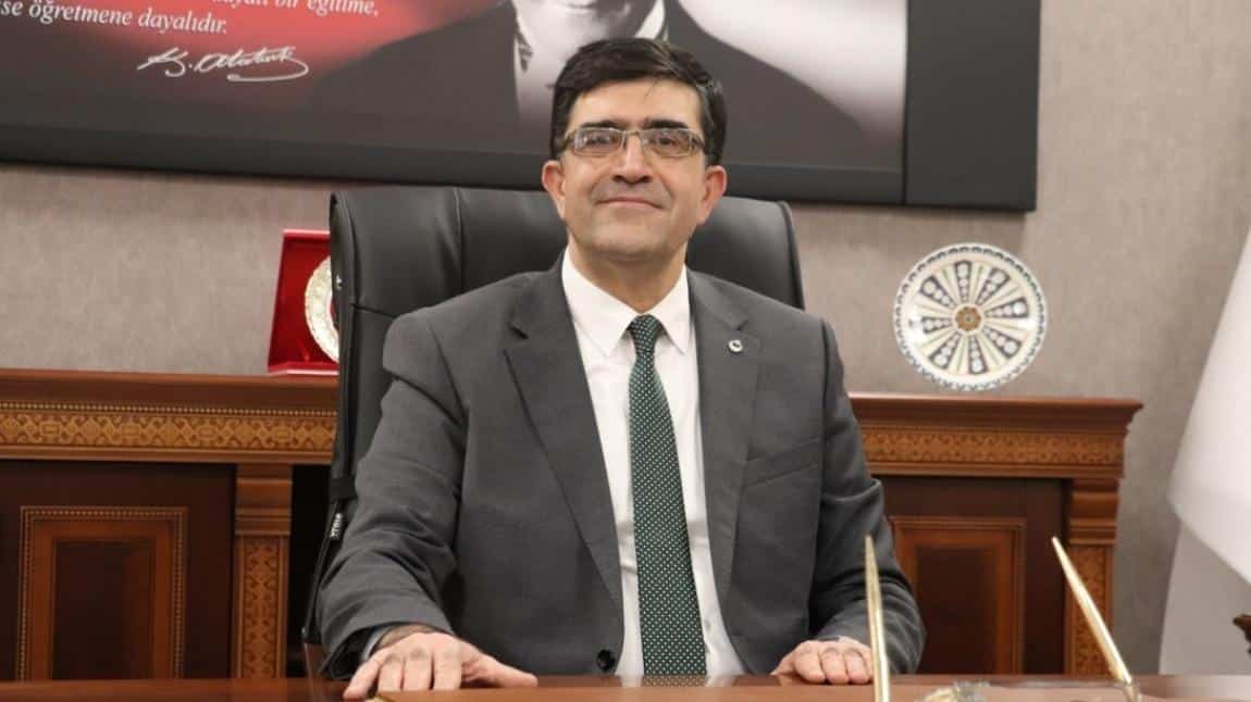 Yenimahalle İlçe Milli Eğitim Müdürü Sayın Muhammet Fatih ZENGİN okulumuzu ziyaret etti.